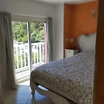 Aux Logis Du De Castillon *