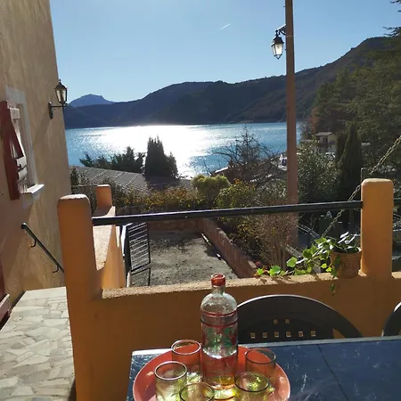 Aux Logis Du De Castillon * Saint-Julien-du-Verdon