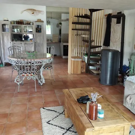 Aux Logis Du De Castillon Apartment Saint-Julien-du-Verdon