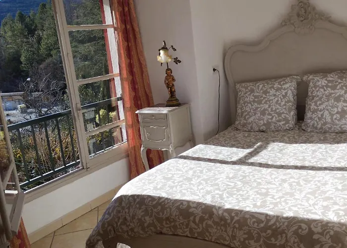 Aux Logis Du De Castillon 아파트