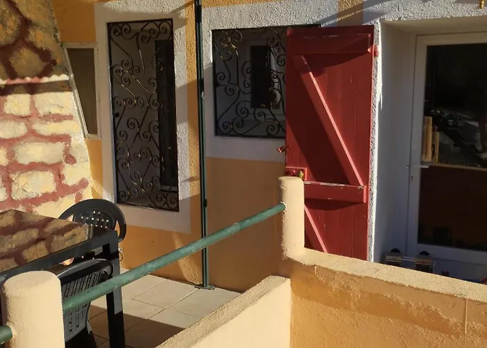 아파트 Aux Logis Du De Castillon 생-줄리앙-두-베르동