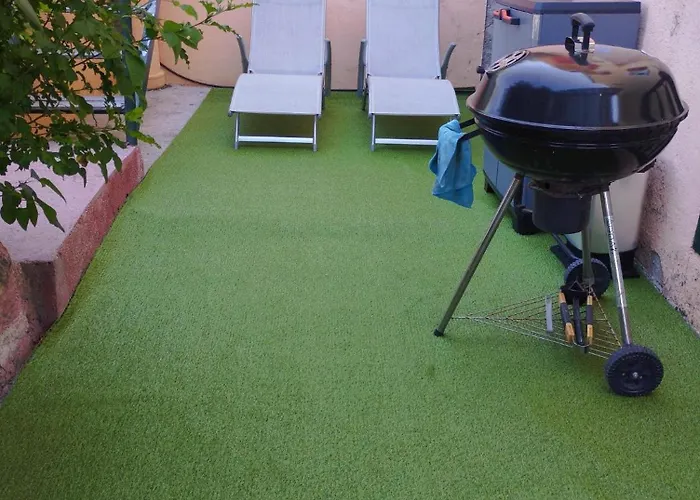 아파트 Aux Logis Du De Castillon 생-줄리앙-두-베르동